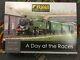 Graham Farish N Gauge Day At The Races Train Set brand new in the box