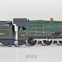 Graham Farish N Gauge GWR 4-6-0 Hall Class 6960 Raveningham Hall Runner Unboxed