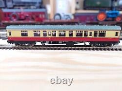 Graham Farish N Gauge, MK1 Crimson & Cream Coaches