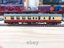 Graham Farish N Gauge, MK1 Crimson & Cream Coaches