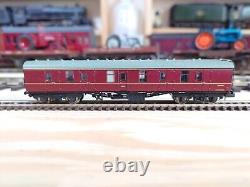 Graham Farish N gauge, 6 Maroon MK1 coaches, Boxed