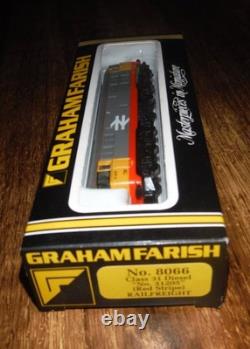 Graham Farish No 8066 Class 31 Diesel 31205 Red Stripe Railfreight Train N Gauge