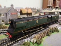 Graham Farish OO GAUGE Merchant Navy Class In BR Green