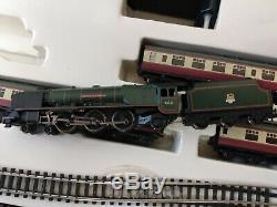 Graham Farish Train Set Size 2 N Gauge Queen Elizabeth Loco 46221