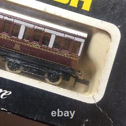 Graham Farish'n' Gauge Mainline Coaches. 0626/3-0636/1,4 Assorted Crimson Lake