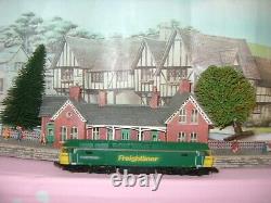 Graham Farish no. 371228 n gauge diesle loco Freightliner (new)