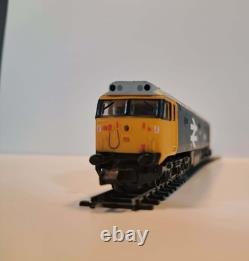 Graham farish n gauge diesel locomotives