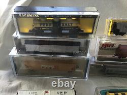 N GAUGE LARGE LOT OF 20x VARIOUS CONTINENTAL ROLLING STOCK SOME CASED ETC