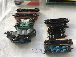 N GAUGE LARGE LOT OF 20x VARIOUS CONTINENTAL ROLLING STOCK SOME CASED ETC