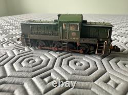 N Gauge Class 14 D9523 BR Green Wasp Stripes Weathered Graham Farish 372-951