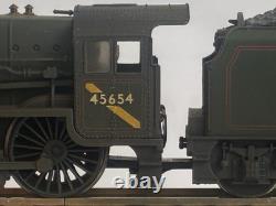 N Gauge Graham Farish 372-481 Class 6P Jubilee 4-6-0 45654'Hood' in BR green