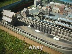 N Graham Farish Model Train Layout