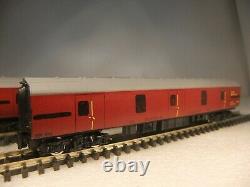 N gauge Farish 3x Customised Royal Mail GUV Coaches M86521 One is Motorised