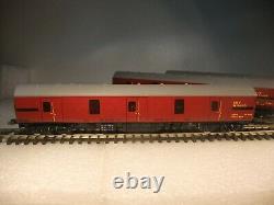 N gauge Farish 3x Customised Royal Mail GUV Coaches M86521 One is Motorised