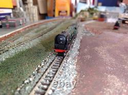 N gauge Farish Merchant Navy 35018 BR India Green