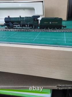 N gauge Locomotive, Graham Farish 1444. Castle Class'CLUN CASTLE