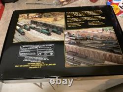 N gauge, graham farish by bachmann 370-025 starter set brand new boxed