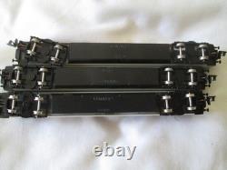 Rake of 7 Graham Farish N Gauge Executive carriages including 1st class & buffet