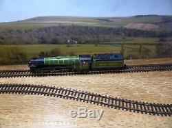 Superb Farish Tornado Active Braking N Gauge Sound Fire Flicker Crew Lamps