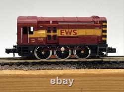 Working Graham Farish 100G Class 08 Shunter 08921 in EWS Livery N Gauge Boxed
